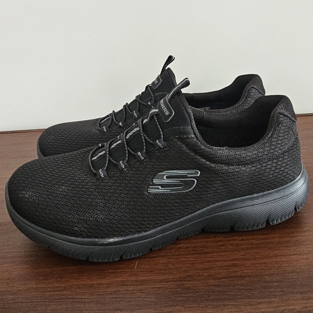 SKECHERS Summits Like New Black Slip On Sneakers, Shoes